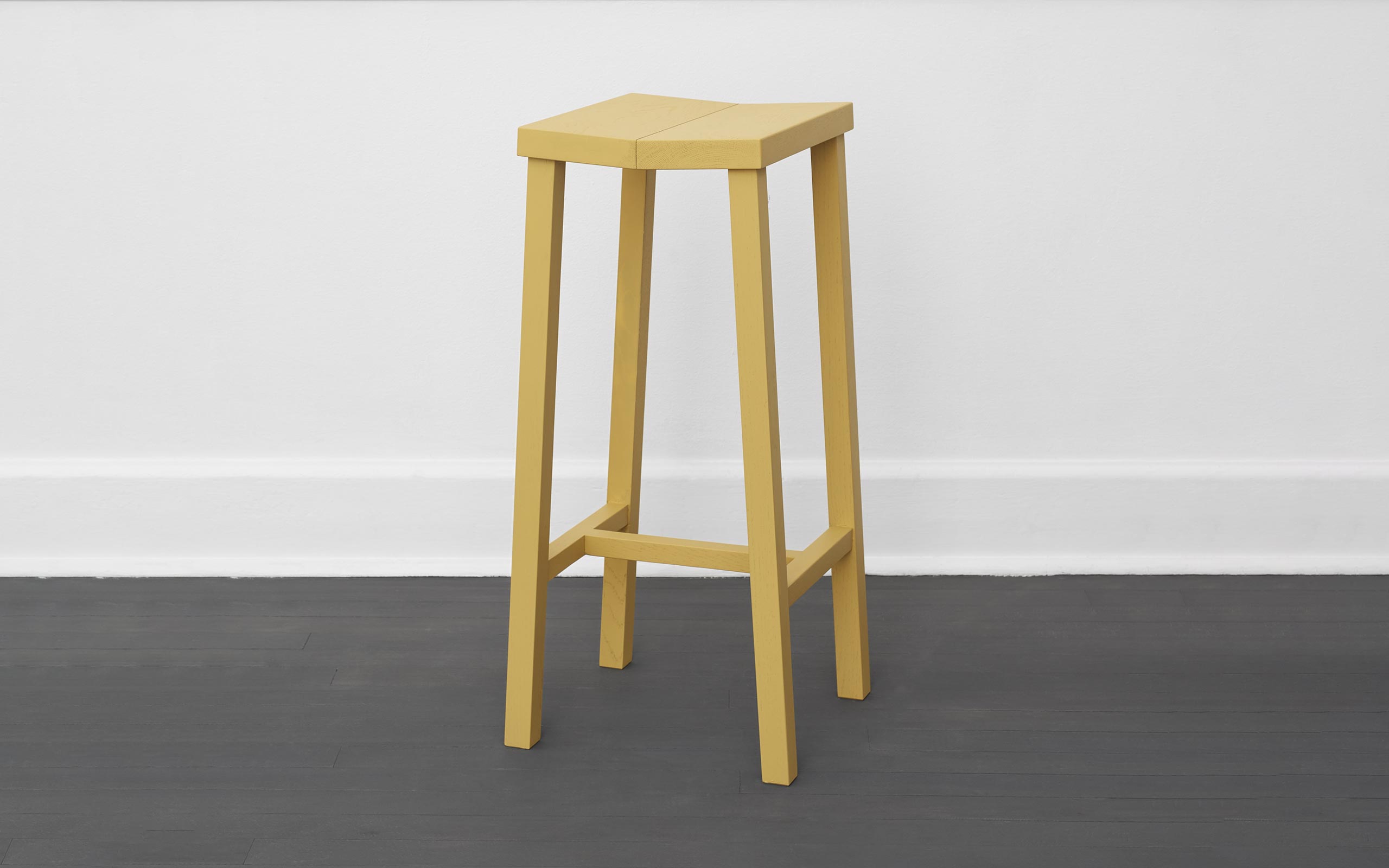 BAR STOOL four legged